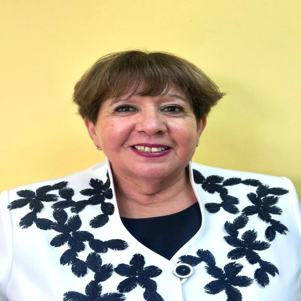 Esmeralda Polo Directora